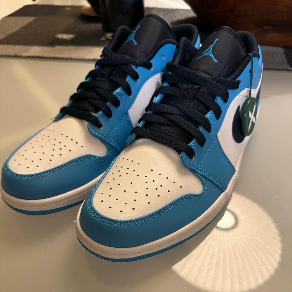 NWT Air Jordan 1 Low UNC edition